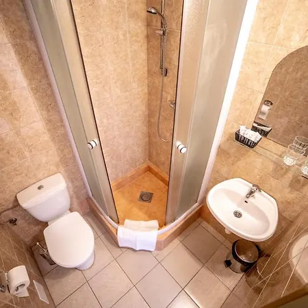 Gasthuis & Bar Natali Spissky Stvrtok